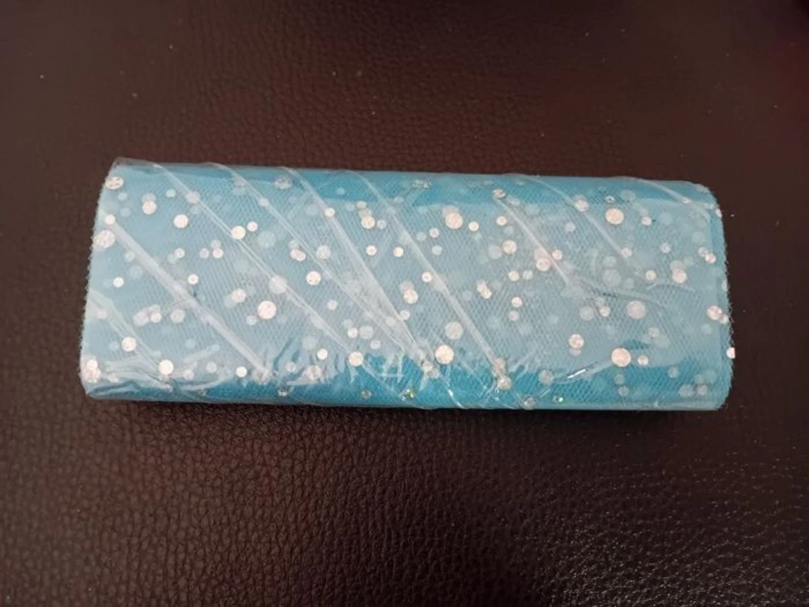 Tulle avec strass turquoise de 15 cm de largeur x 9 m de longueur